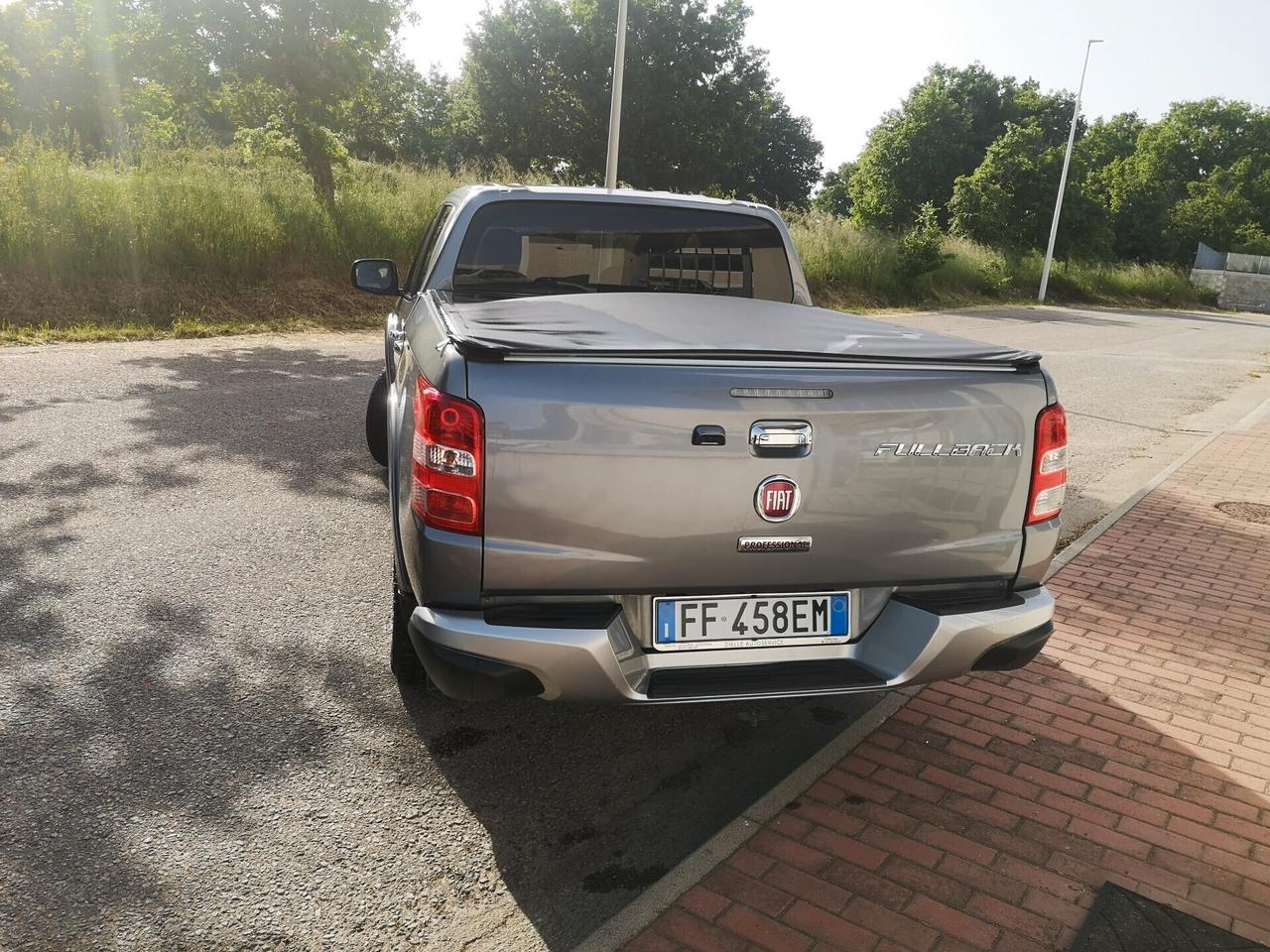 Mitsubishi L200 2.4 DI-D/181CV Double Cab Intense Hp Mivec SDA