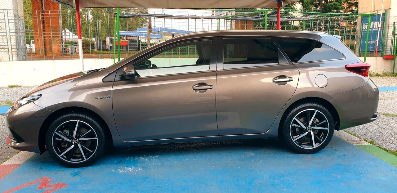 TOYOTA AURIS 1.8 BENZINA/HYBRID GARANZIA DI CASA TOYOTA