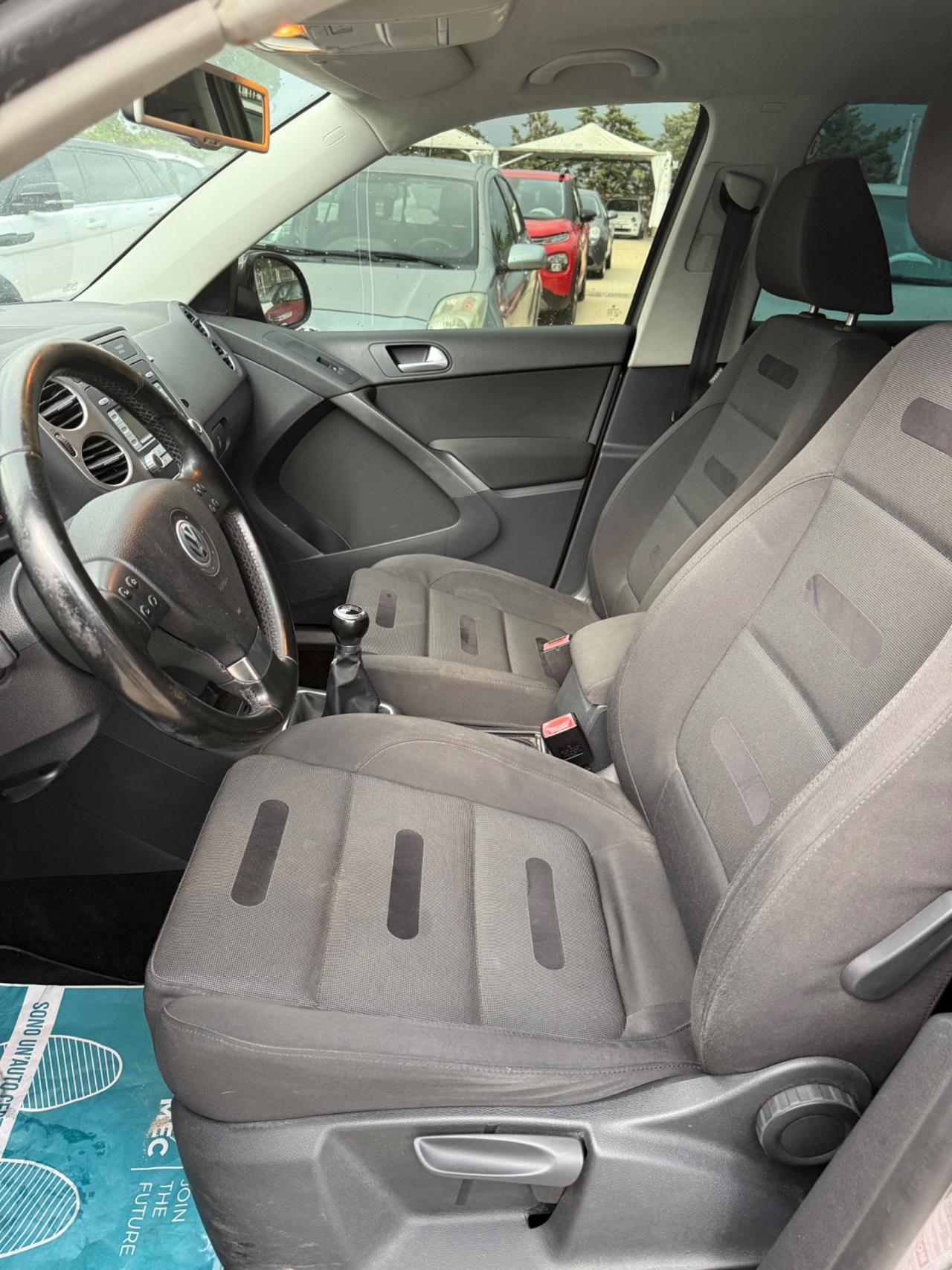 Volkswagen Tiguan 2.0 16V TDI DPF Sport & Style (18°)