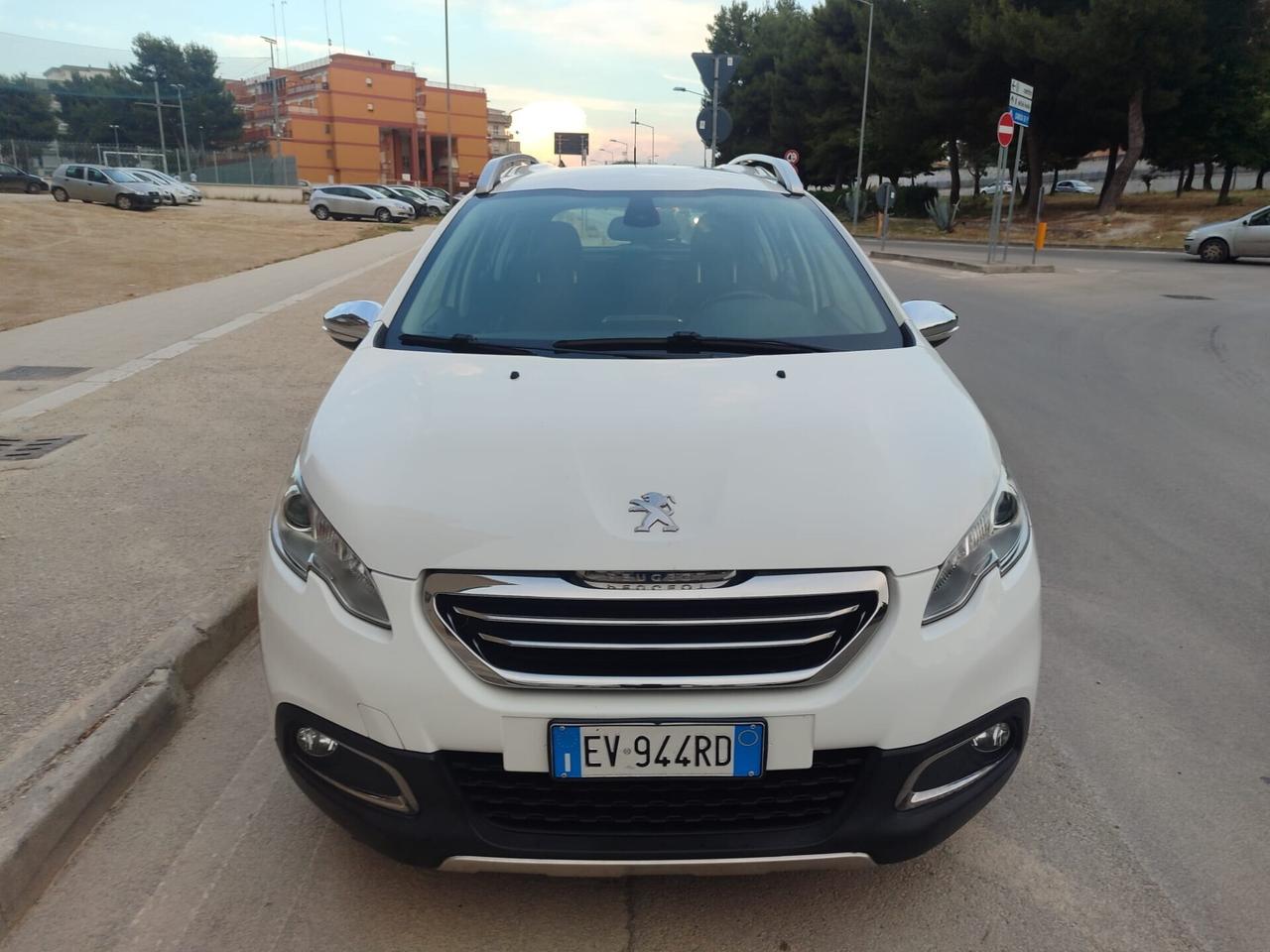 Peugeot 2008 1.6 e-HDi Allure FULL PERFETTA!!!!!!