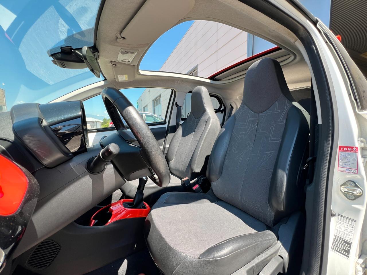 Toyota Aygo Connect 1.0 VVT-i 72 CV 5P. x-clusiv FULL