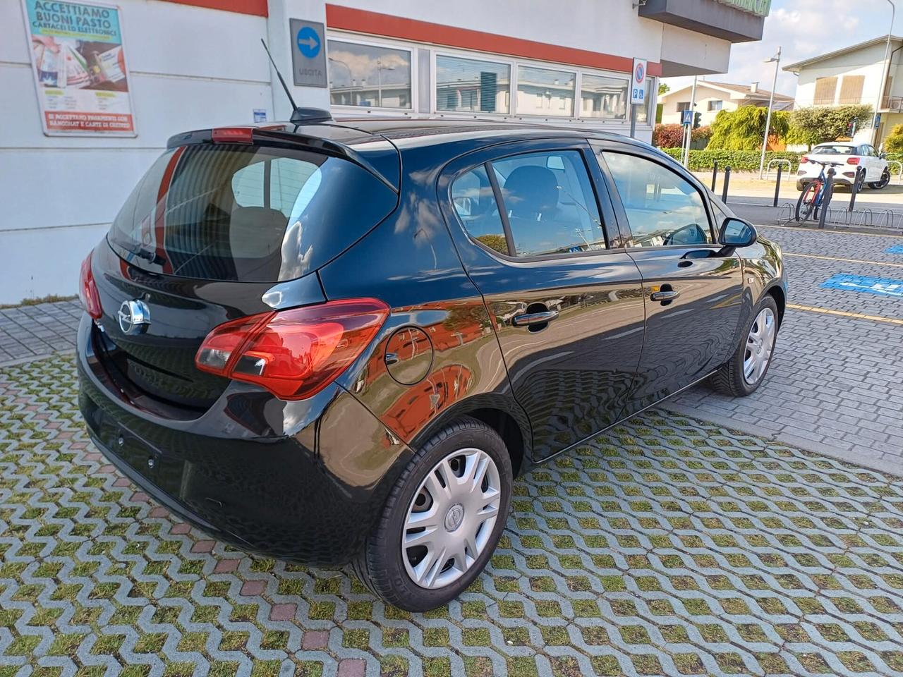 Opel Corsa 1.2 5 porte Innovation