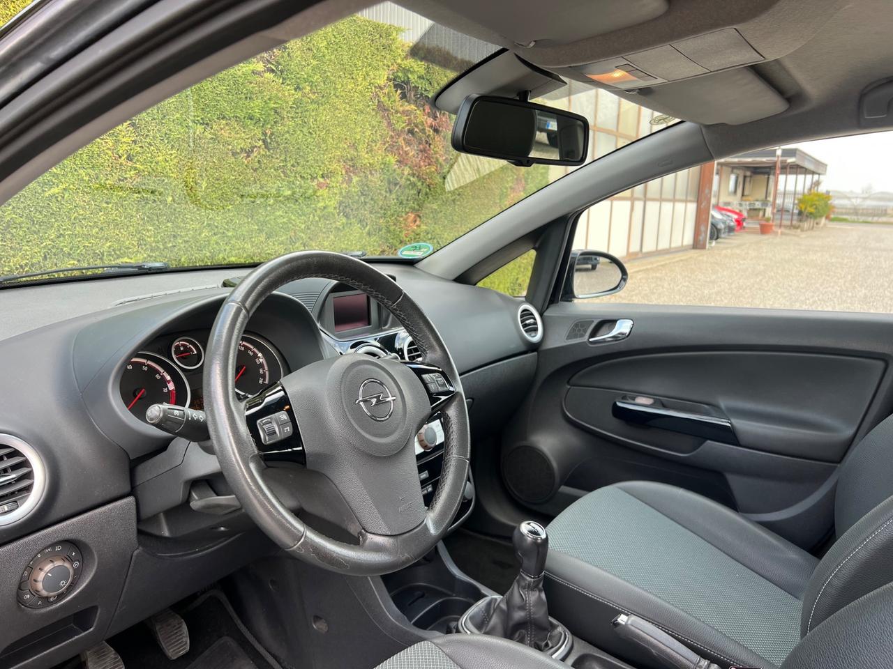 Opel Corsa 1.2 5 porte Enjoy