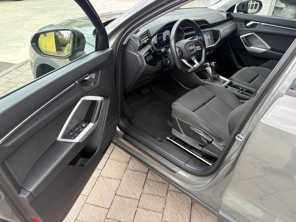 Audi Q3 35 TDI 2.0 150cv S tronic Business