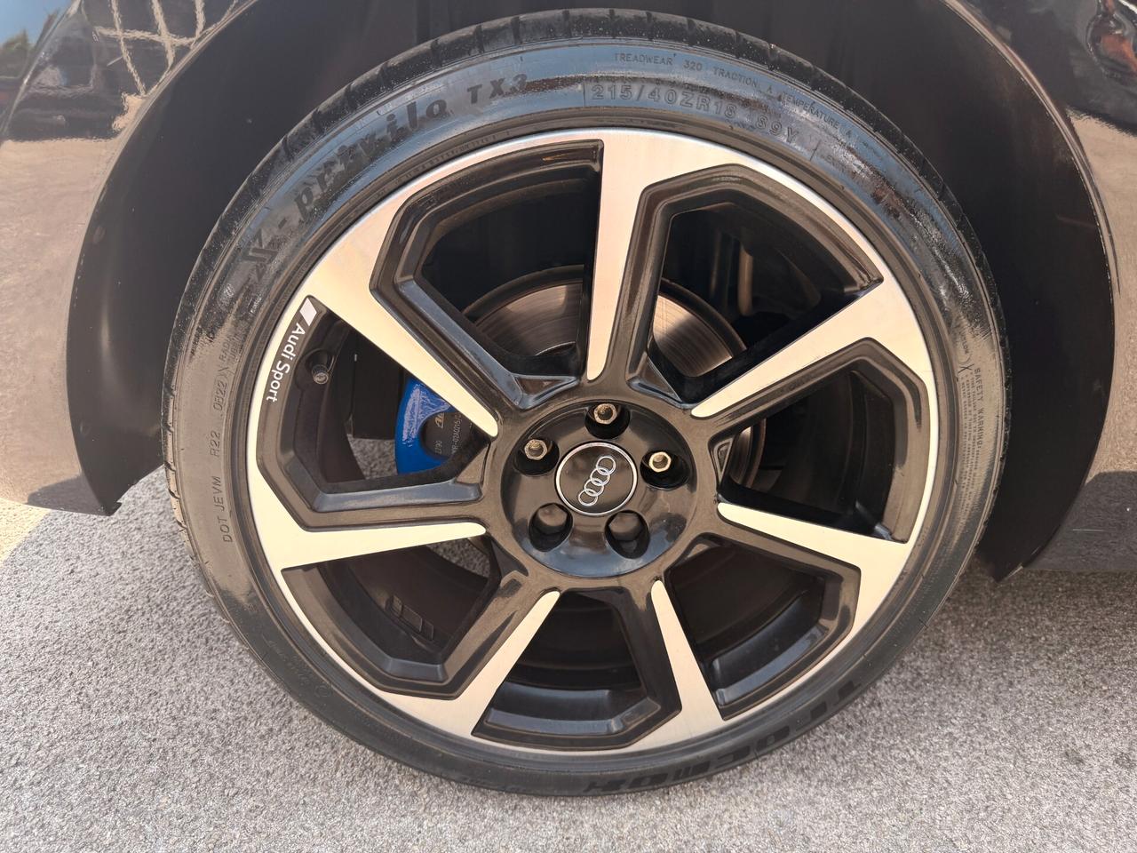 Audi A1 SPB 40 TFSI S tronic line edition