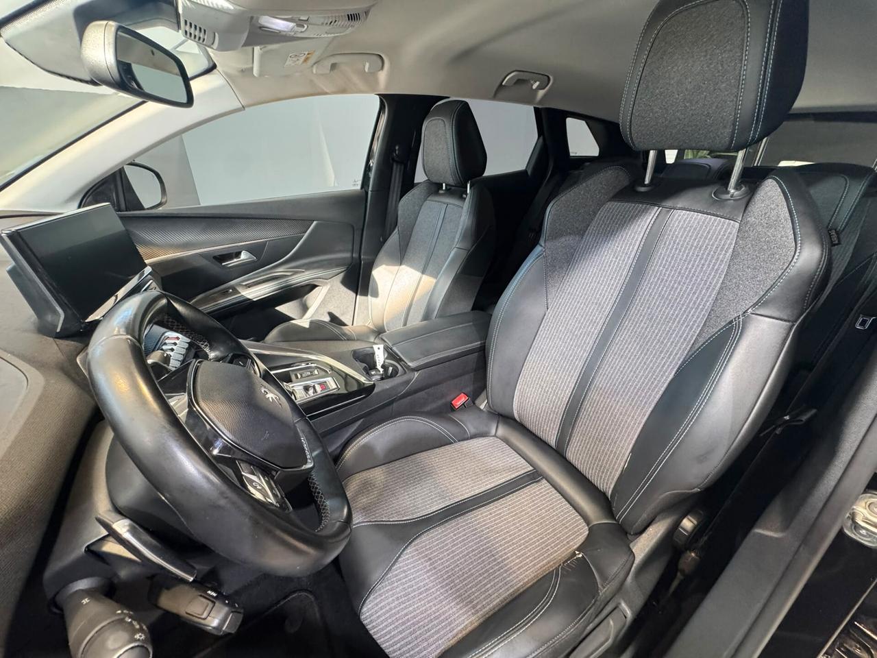 Peugeot 3008 BlueHDi 130 S&S EAT8 Allure Pack