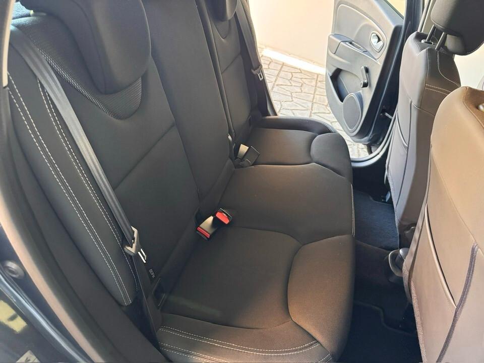 Renault Clio dCi 8V 90 CV 5 porte Moschino Intens