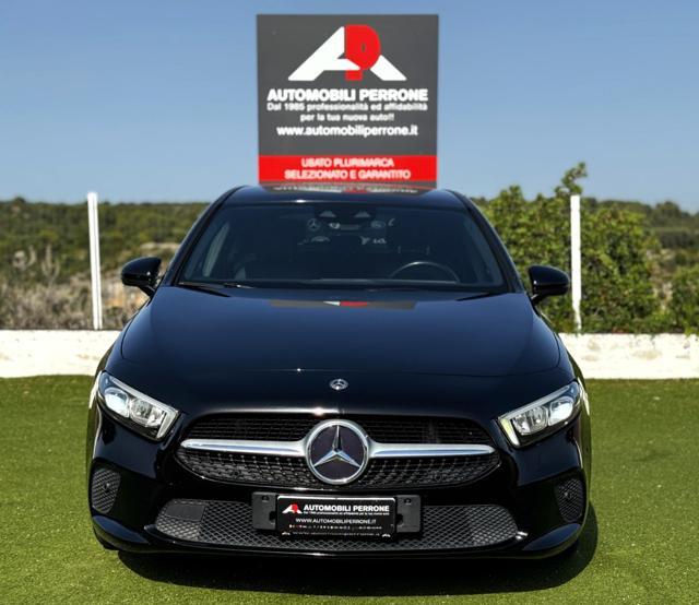 MERCEDES-BENZ A 180 d Automatic Sport (Navi/Retro/Unipro.)