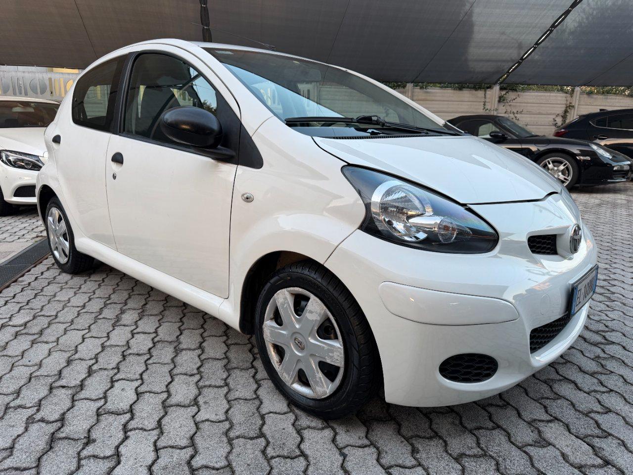 Toyota Aygo 5 Porte Aygo 5p 1.0 Sol Connect IDONEA NEOPATENTATI