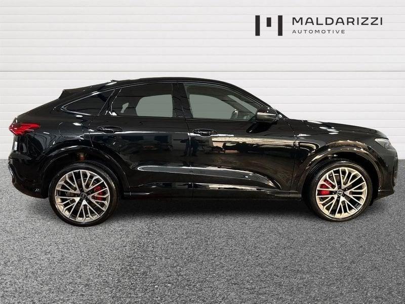 Audi Q5 II 2025 Sportback Sportback 2.0 tdi mhev+ S line edition quattro 204cv s-tr