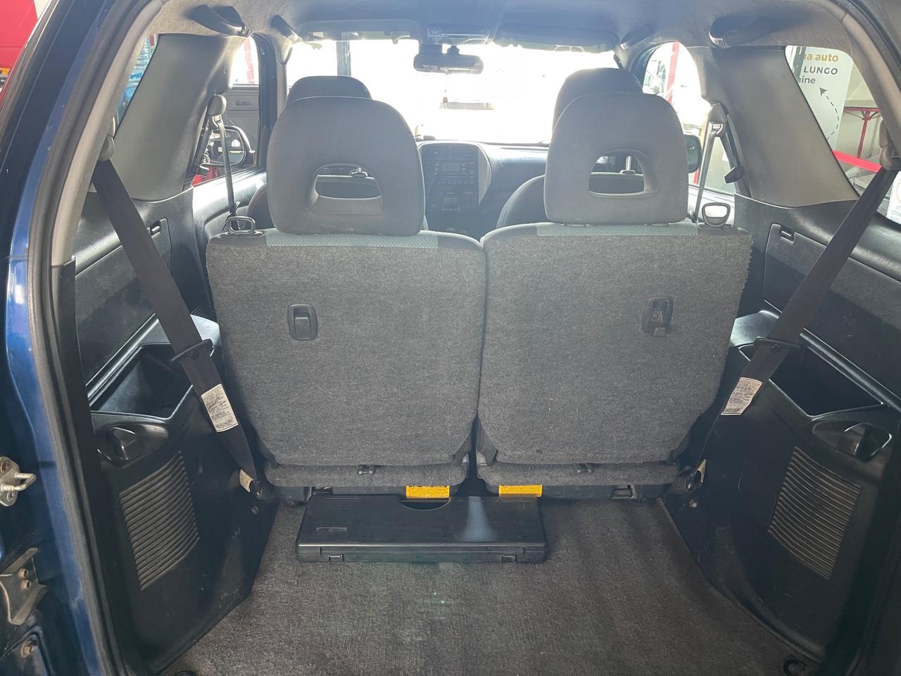 Toyota RAV 4 2.0 D-4D 4x4 Neopatentati PERMUTE RATE