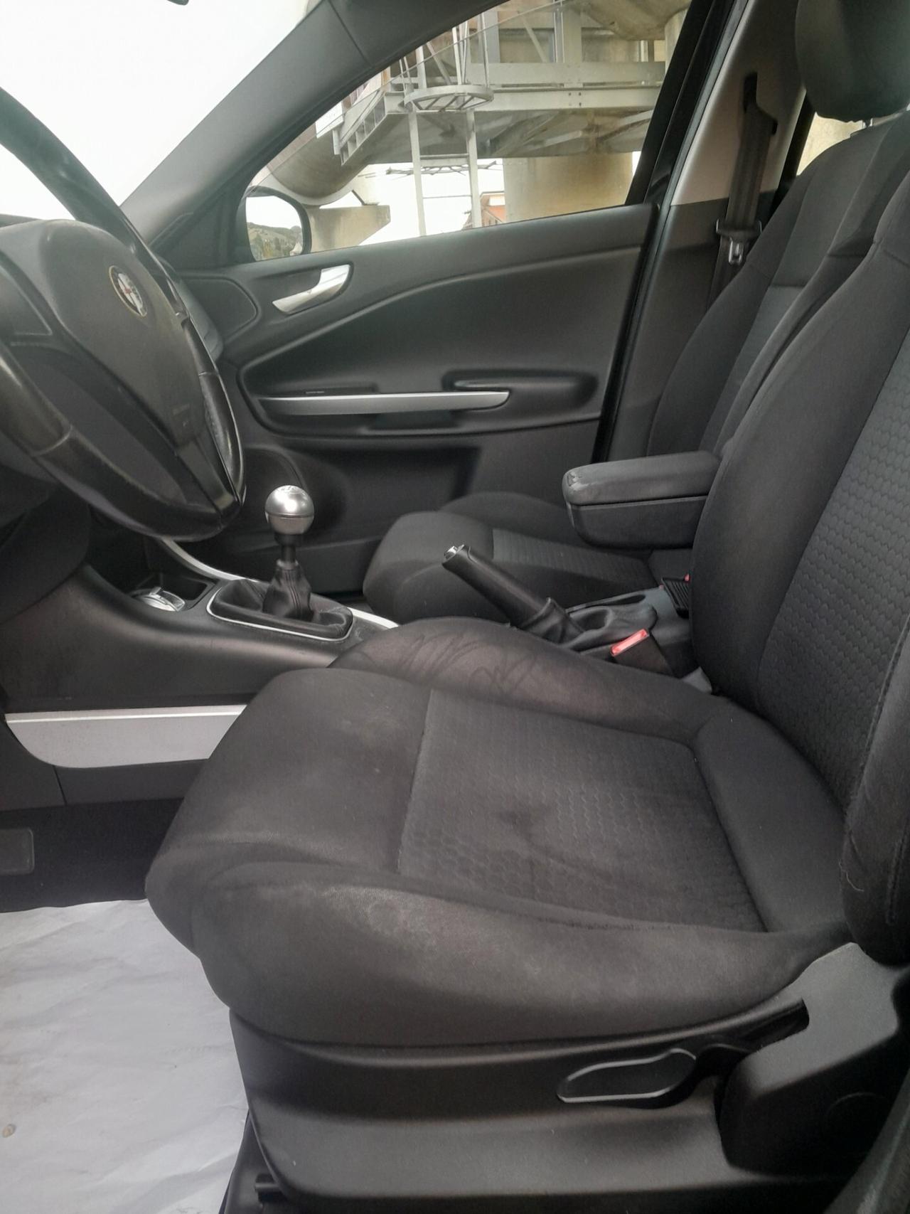 Alfa Romeo Giulietta 1.6 JTDm-2 105 CV Distinctive