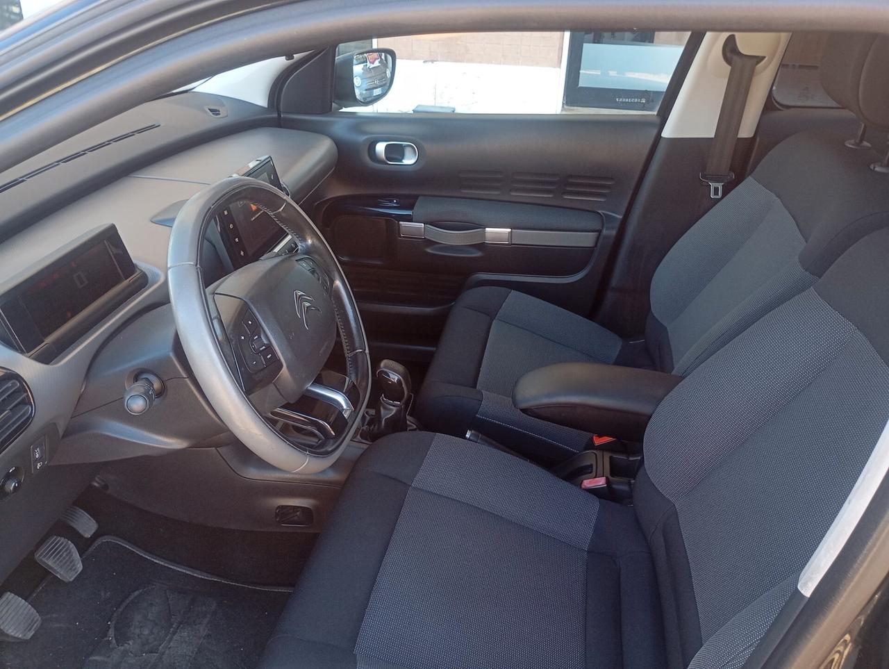 Citroen C4 Cactus PureTech 82 Shine full optional