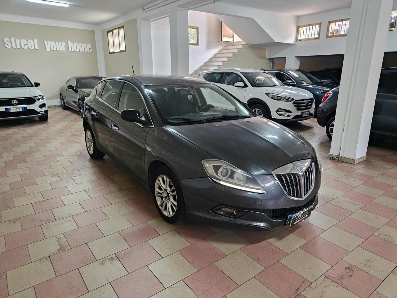 Lancia Delta 1.6 MJT DPF Oro