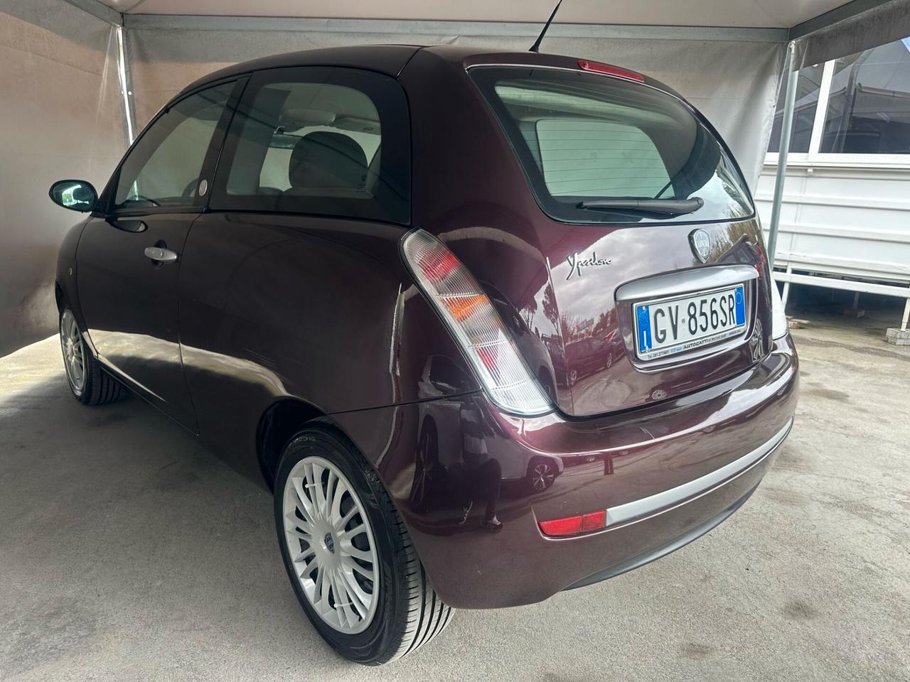Lancia Ypsilon 1.4 Platino Ecochic GPL