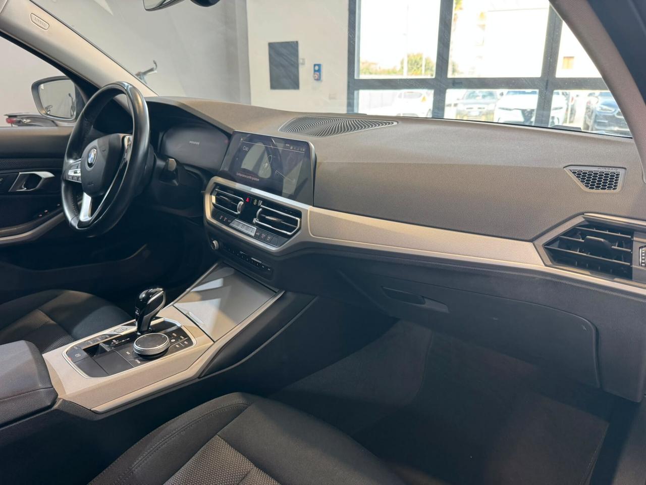 bmw 318d Sport 150cv auto