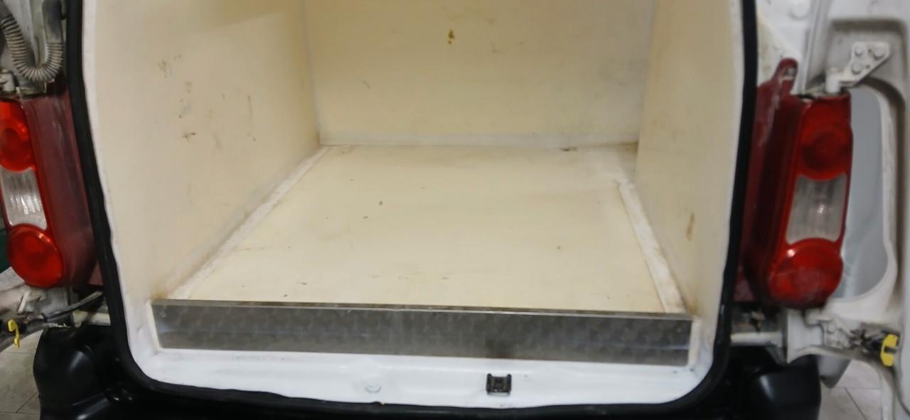 Peugeot Partner 1.6 HDi furgone isotermico