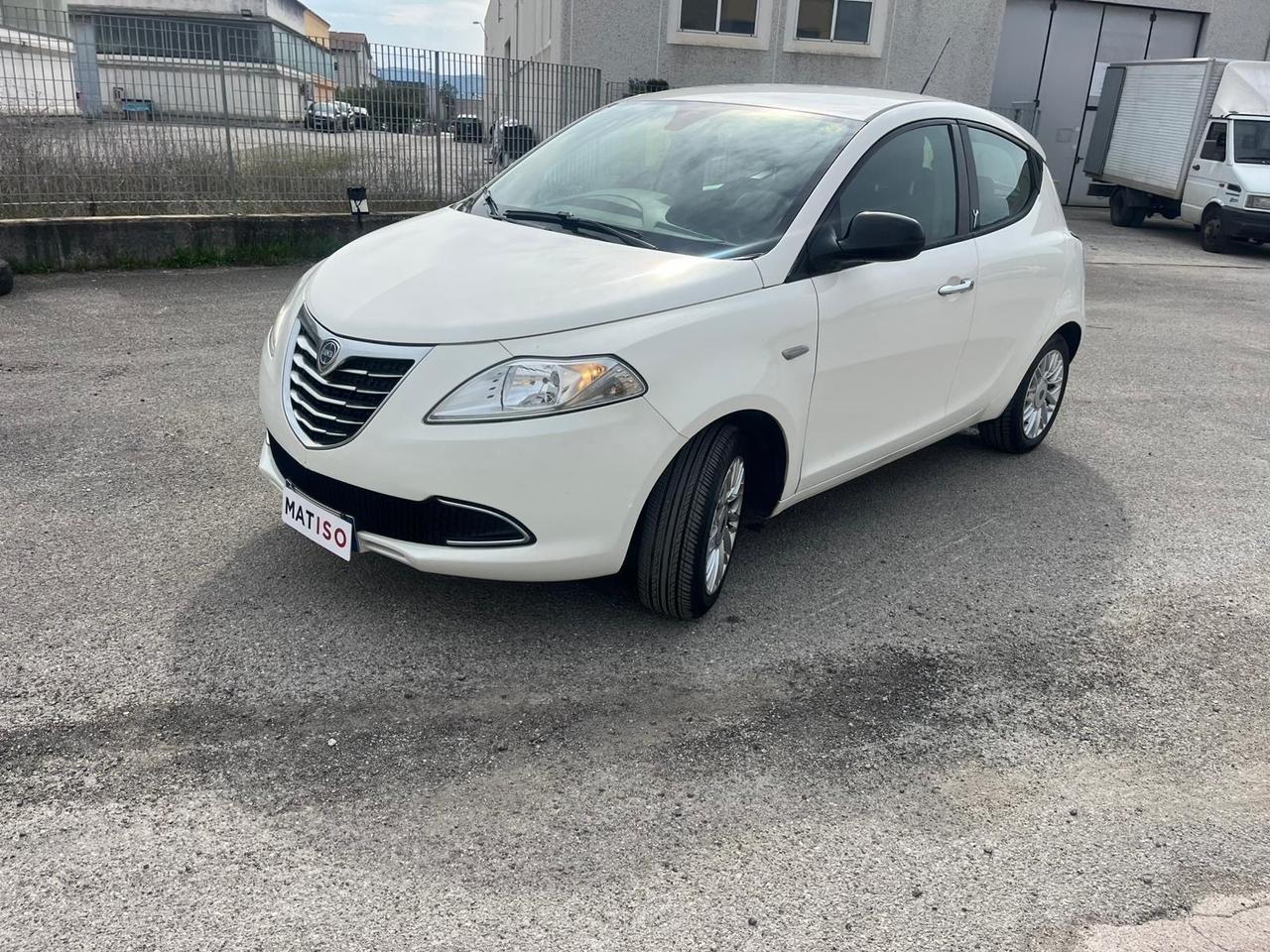 Lancia Ypsilon 1.2 Platinum 99000 km GARANZIA 12m