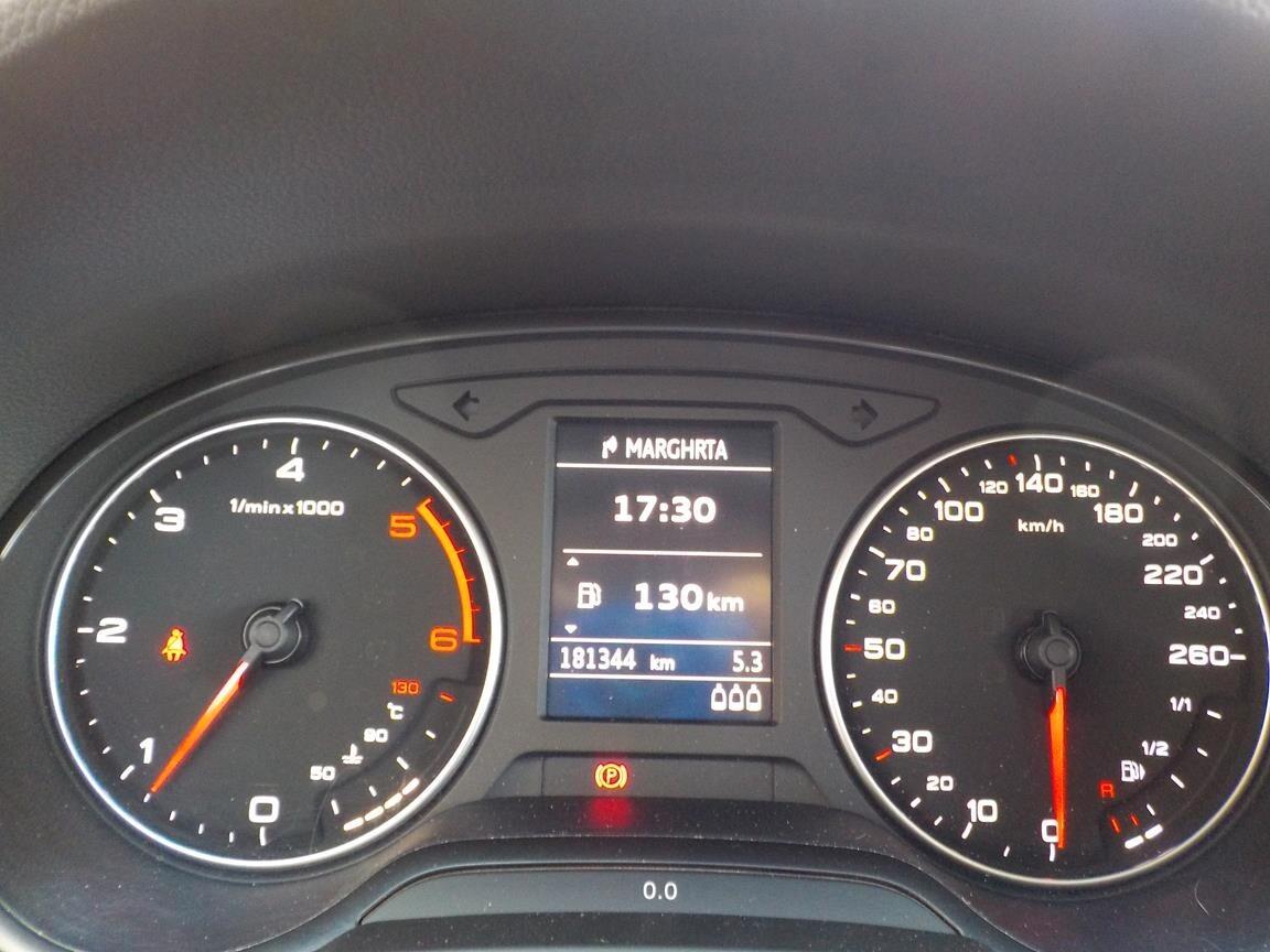 Audi A3 Sedan 1.6 TDI clean diesel Young