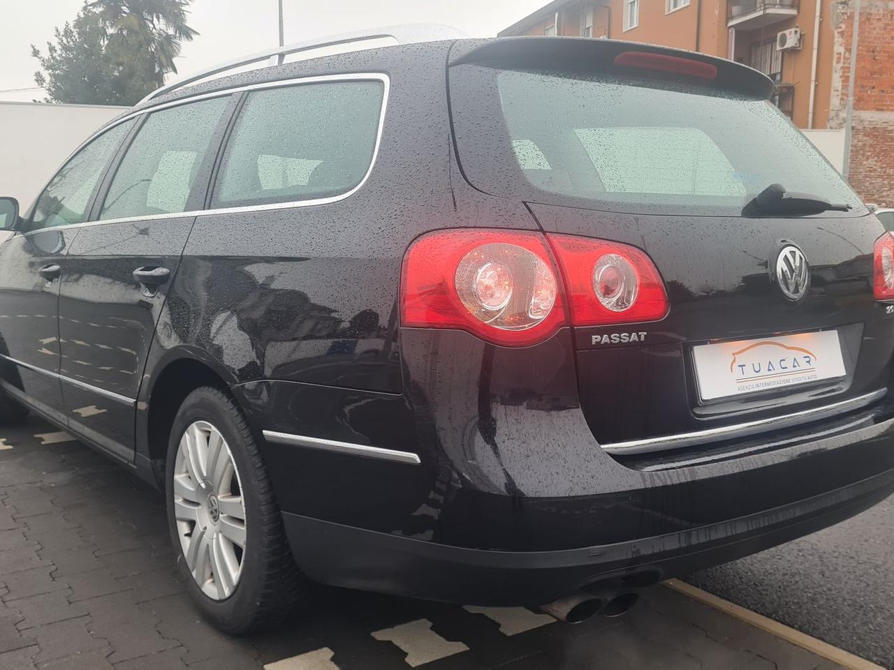 Volkswagen Passat 2.0 FSI Highline #8836