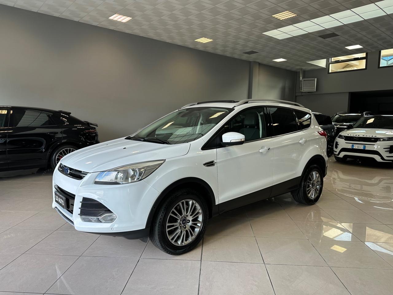 Ford Kuga 2.0 TDCI 140 CV 4WD Powershift Titanium gancio traino