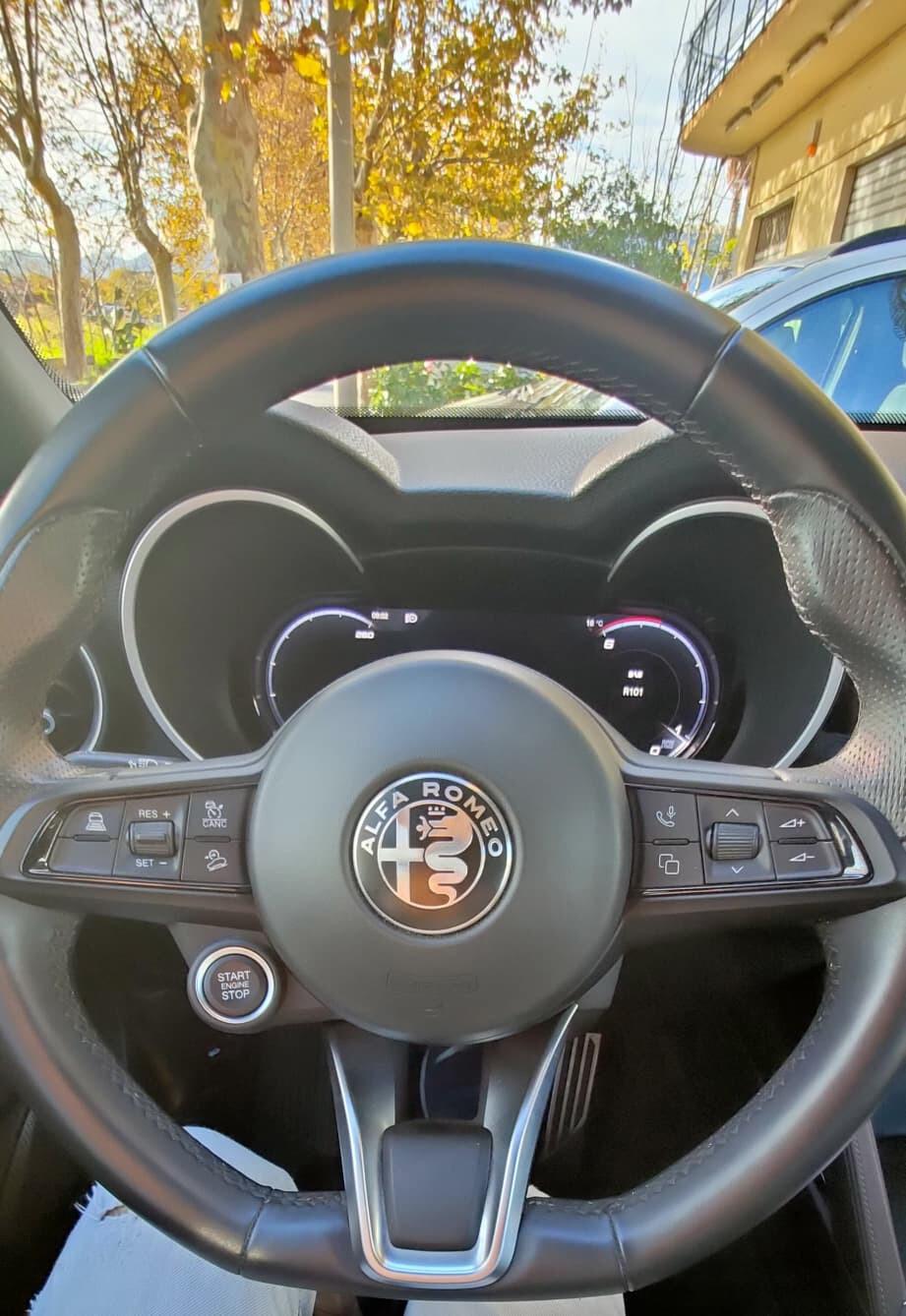 Alfa Romeo Stelvio 2.2 Turbodiesel 160 CV AT8 RWD Super Business