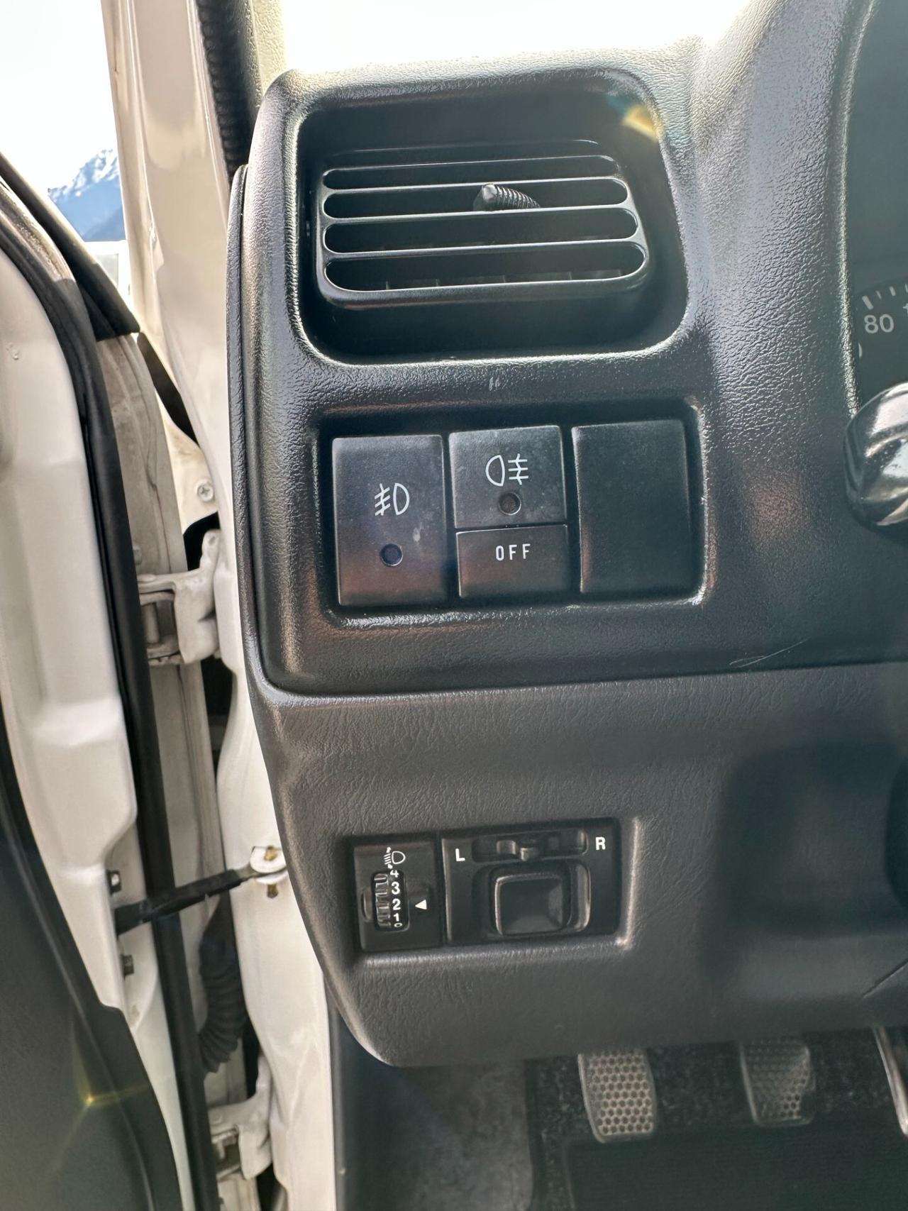 Suzuki Jimny 1.3i 16V cat 4WD JLX