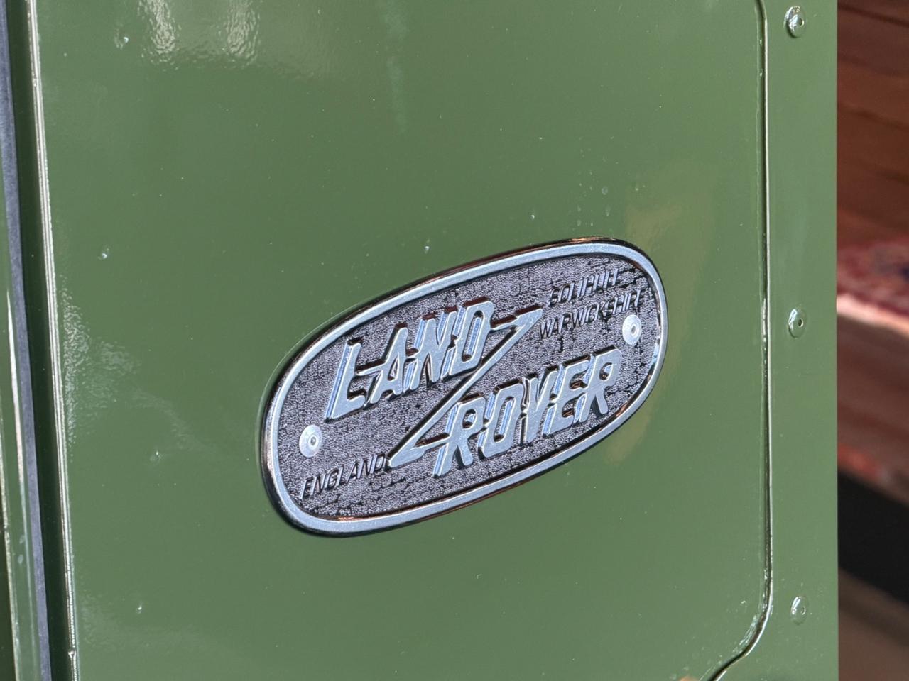 Land Rover Defender 90 diesel Soft-top 19J