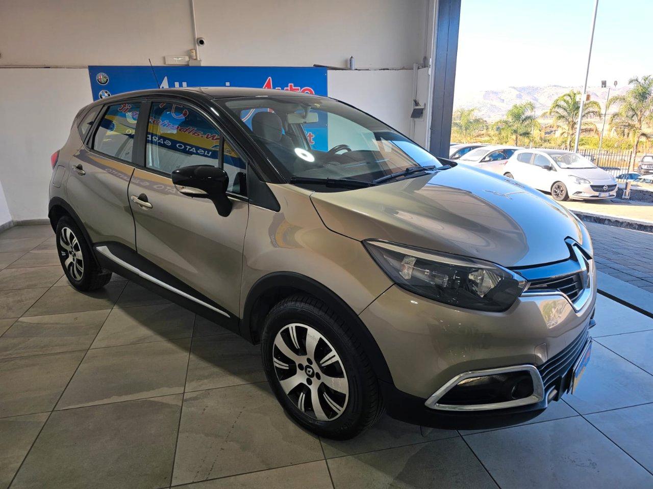 Renault Captur 1.5 dci Iconic 90cv