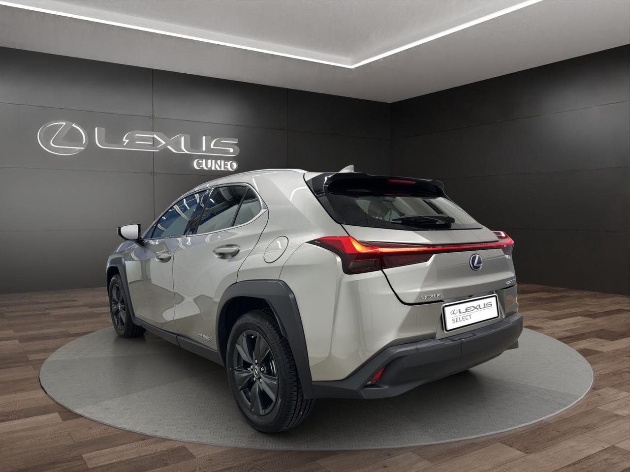 Lexus UX 250h 2.0 Executive 2wd cvt my22