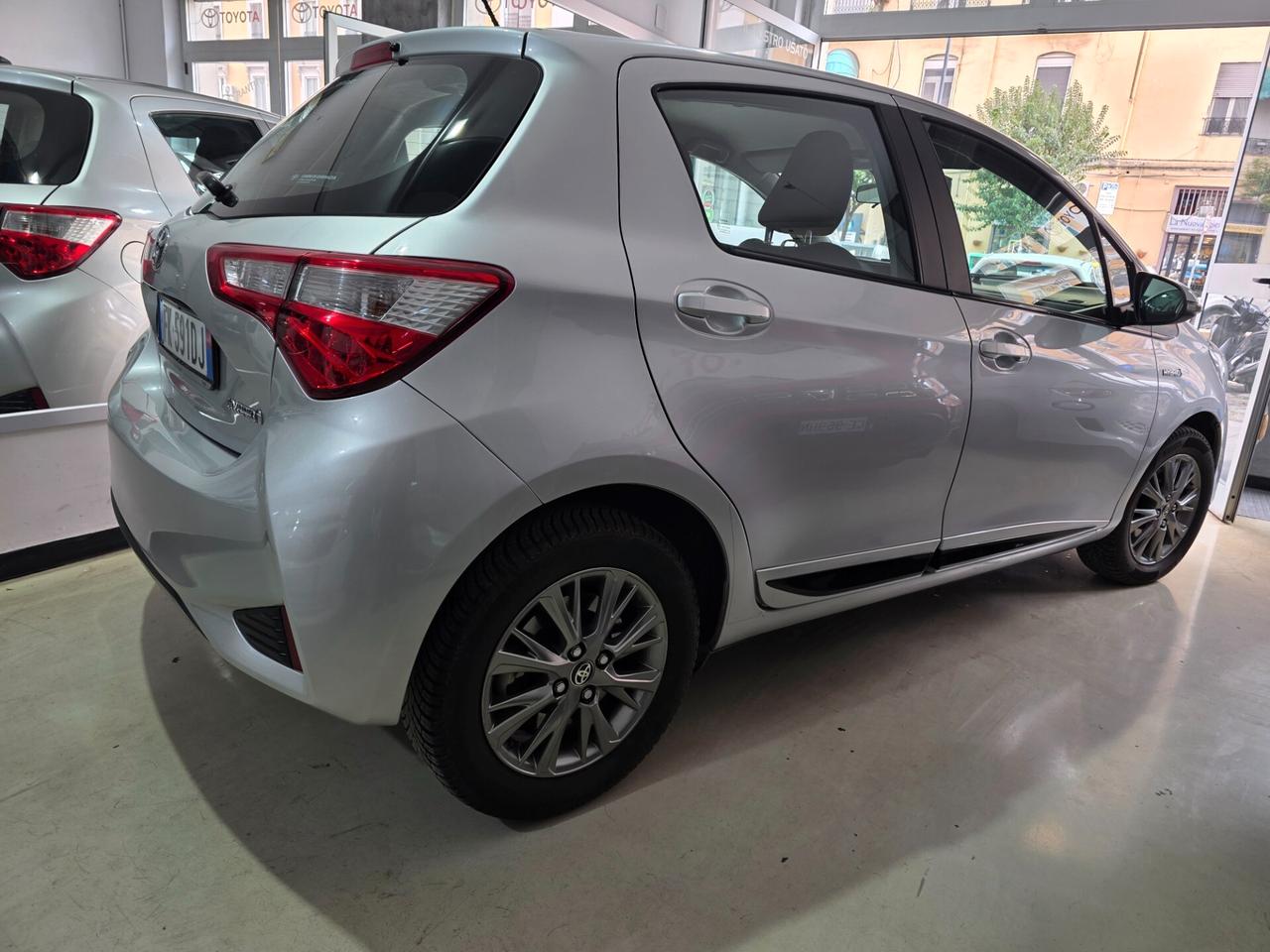 Toyota Yaris 1.5 Hybrid 73cv 1 PROPRIETARIO 2017