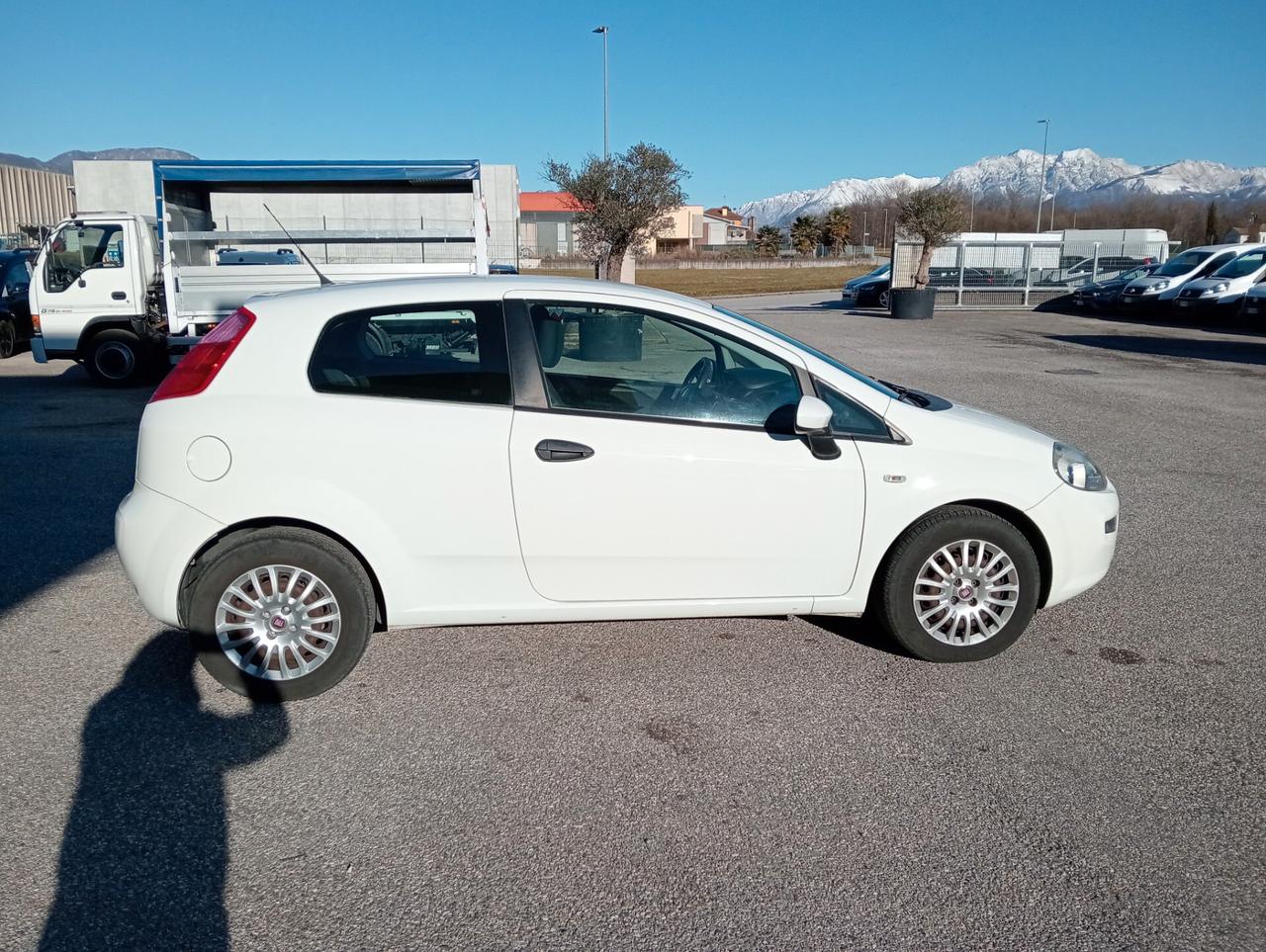 Fiat Punto 1.3mjet 75CV OK NEOPATENTATI