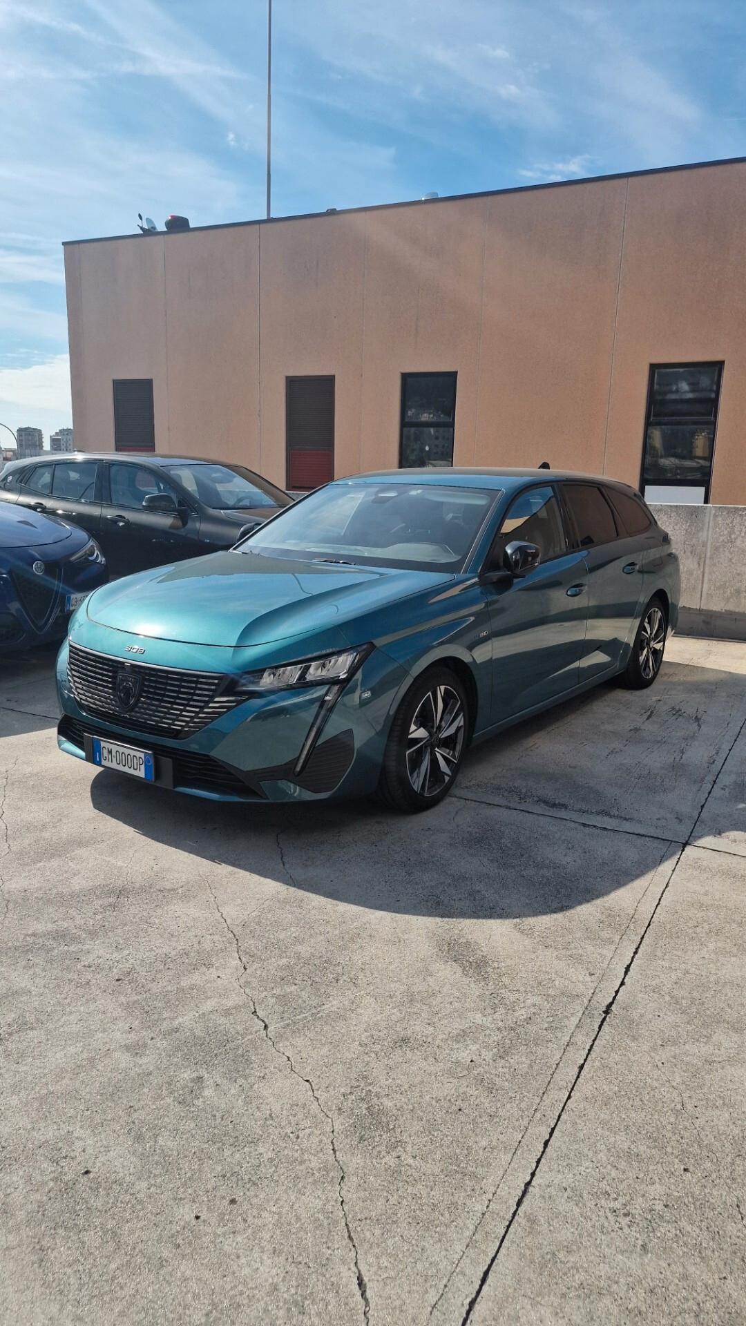 Peugeot 308 Plug-in Hybrid 180 e-EAT8 SW Allure Pack