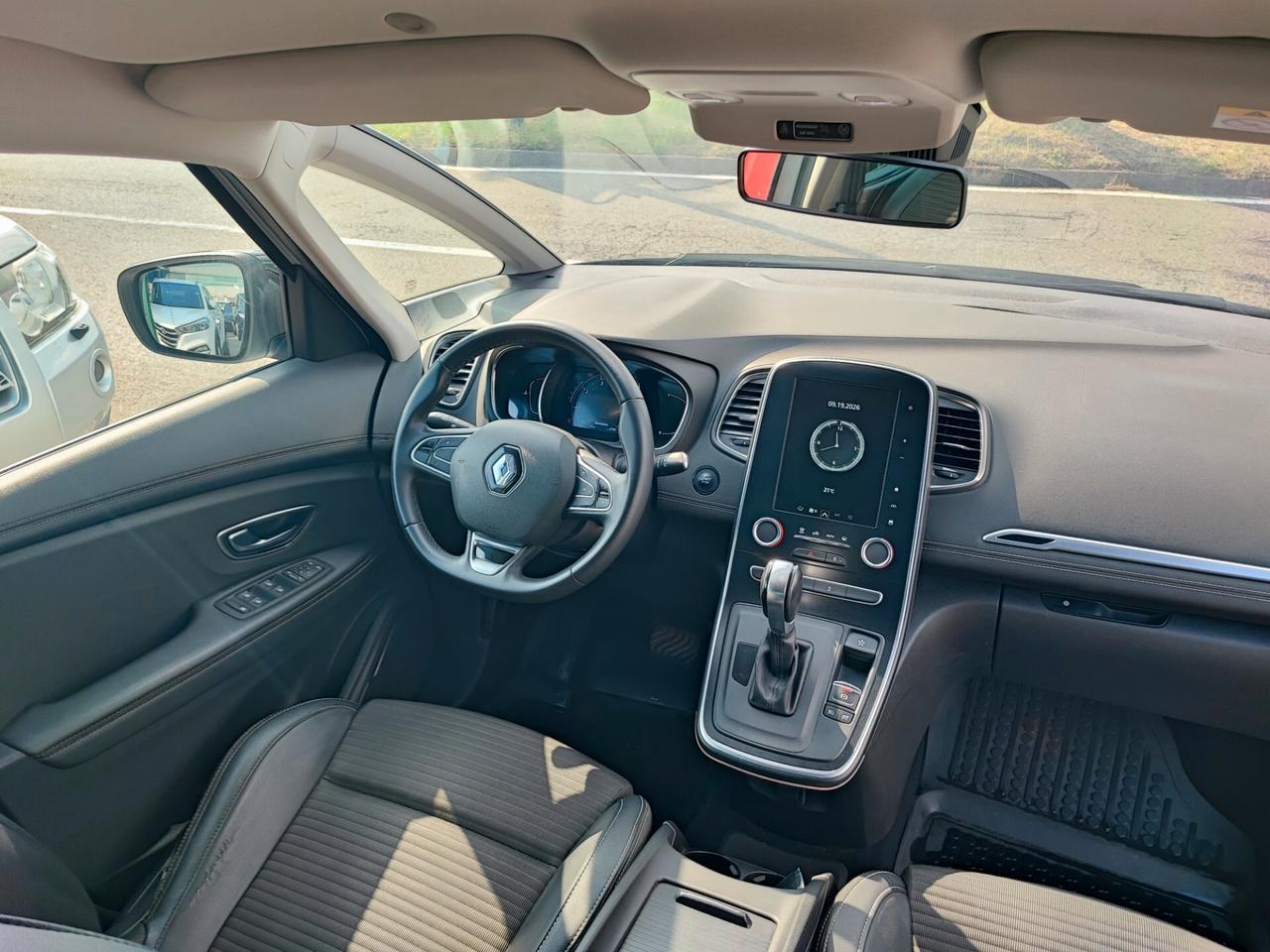 Renault Scenic Scénic TCe 160 CV EDC FAP Initiale Paris