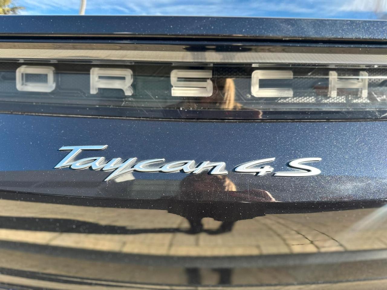 Porsche Taycan 4S