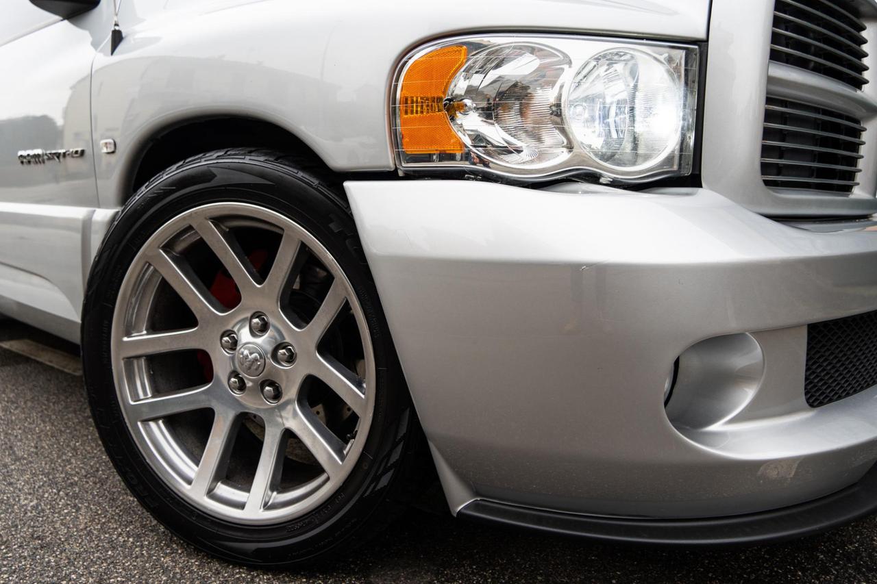 Dodge RAM 8.3 SRT-10 - V10 VIPER POWERED 507CV – IVA ESPOSTA