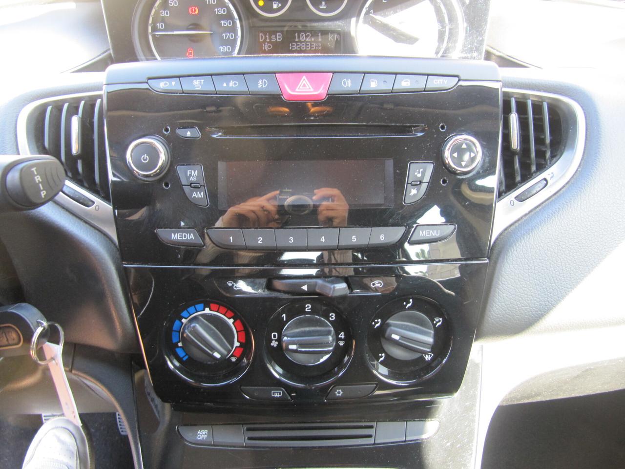 Lancia Ypsilon 1.2 69 CV 5 porte GPL Ecochic Gold
