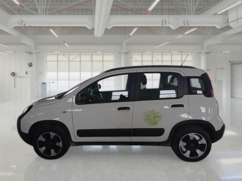 FIAT PANDA 1.0 70 CV SES HYBRID E6D-T CITY CROSS 5 PORTE BERLINA
