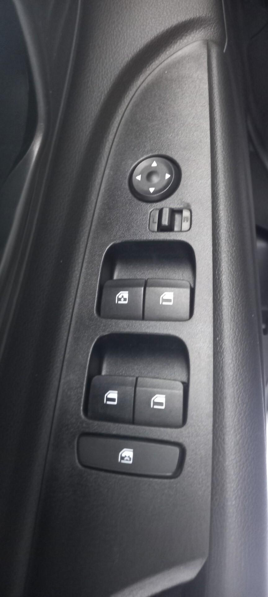 Hyundai i20 1.0 T-GDI 48V iMT Connectline