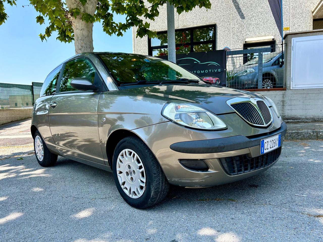 Lancia Ypsilon 1.2 Oro berlina 2 volumi - APPENA TAGLIANDATA - OK NEOPATENTATI
