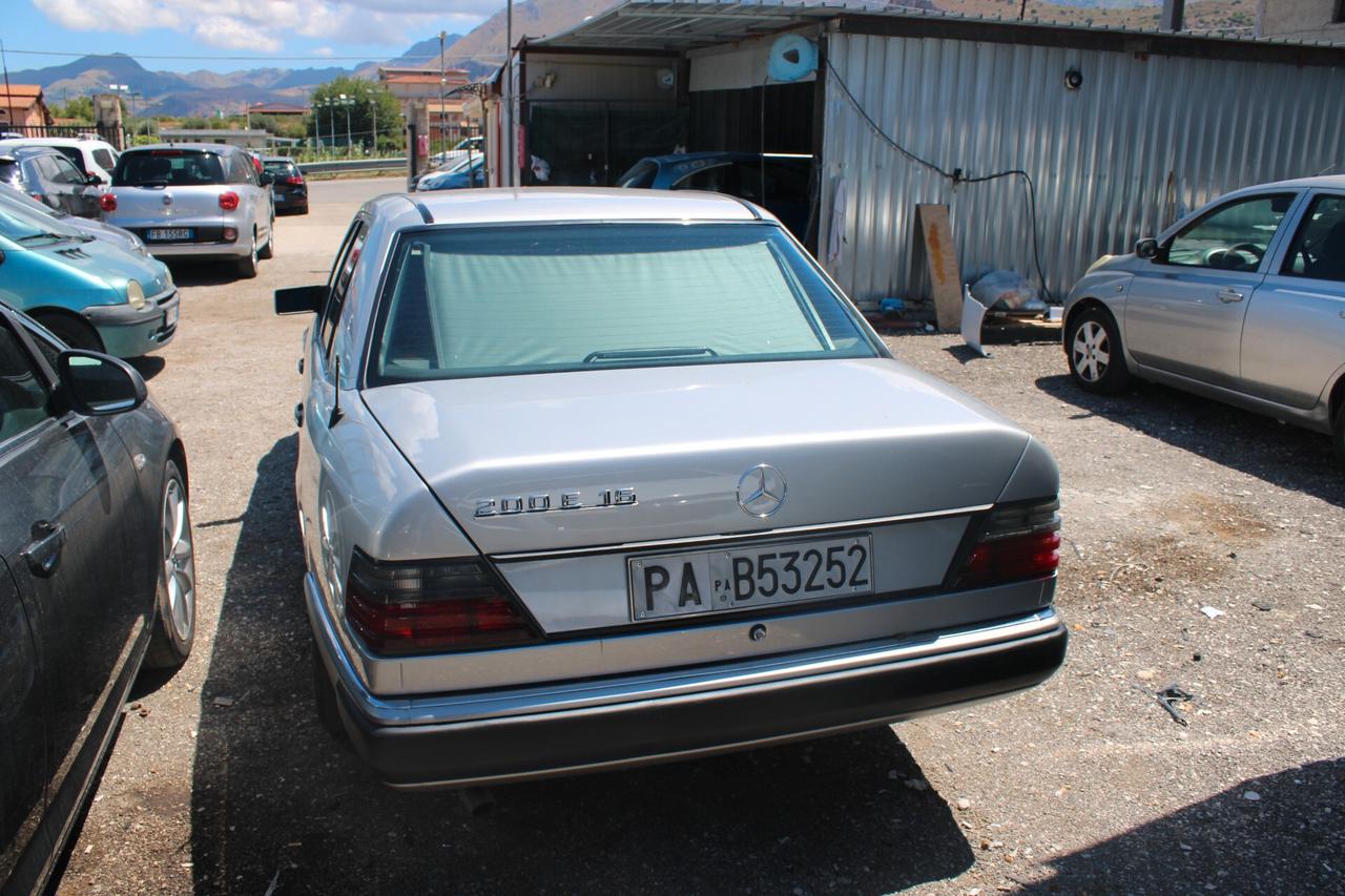 Mercedes-benz E 200 MERCEDES BENZ 124019