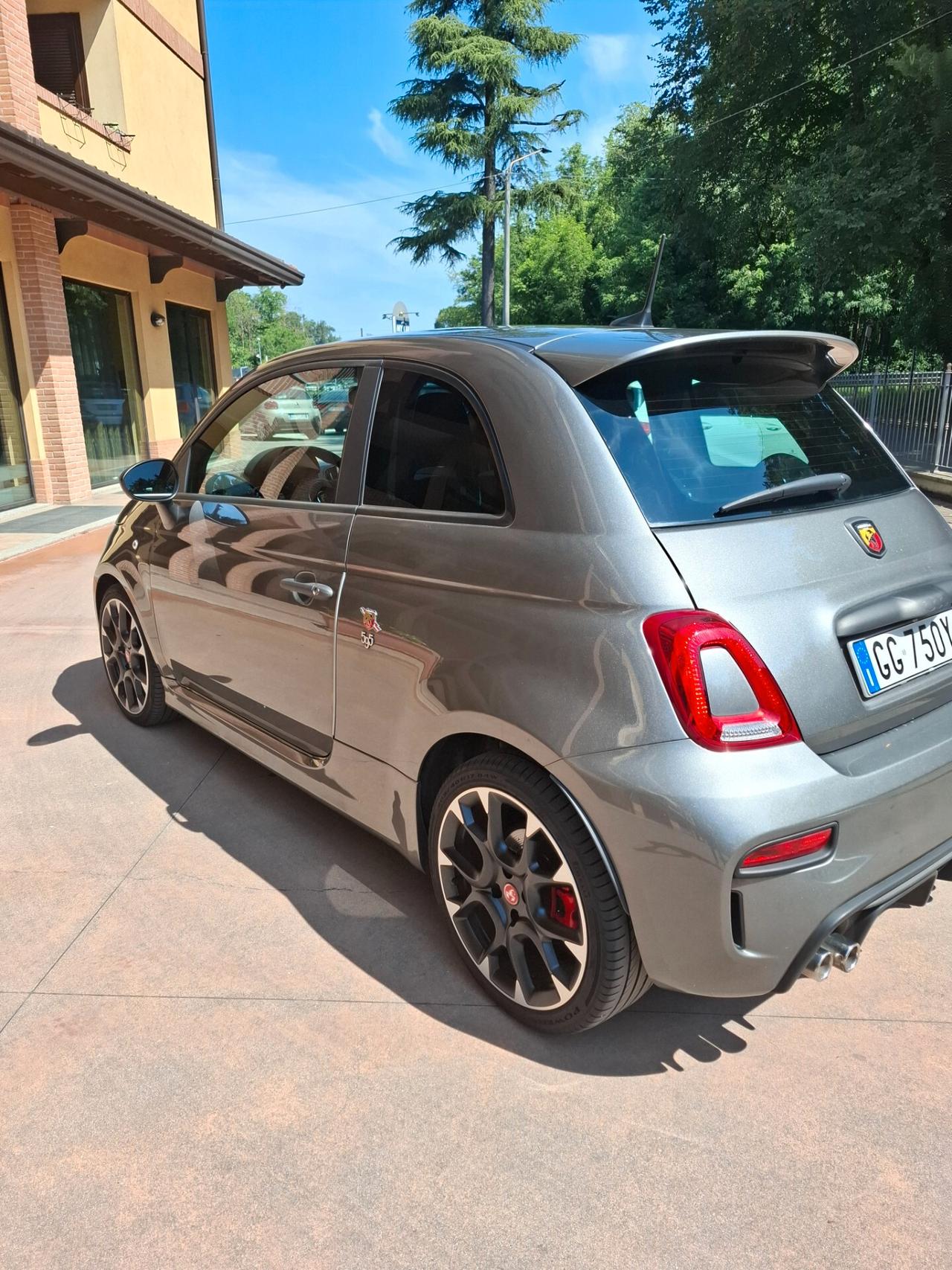Abarth 595 1.4 Turbo T-Jet 180 CV Competizione
