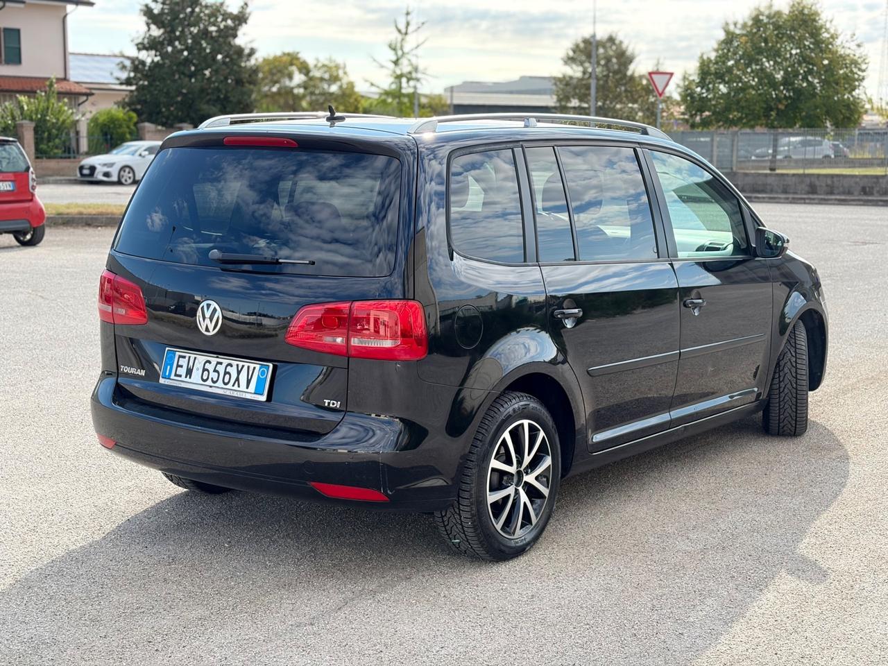 Volkswagen Touran 1.6 TDI 2014 7 posti