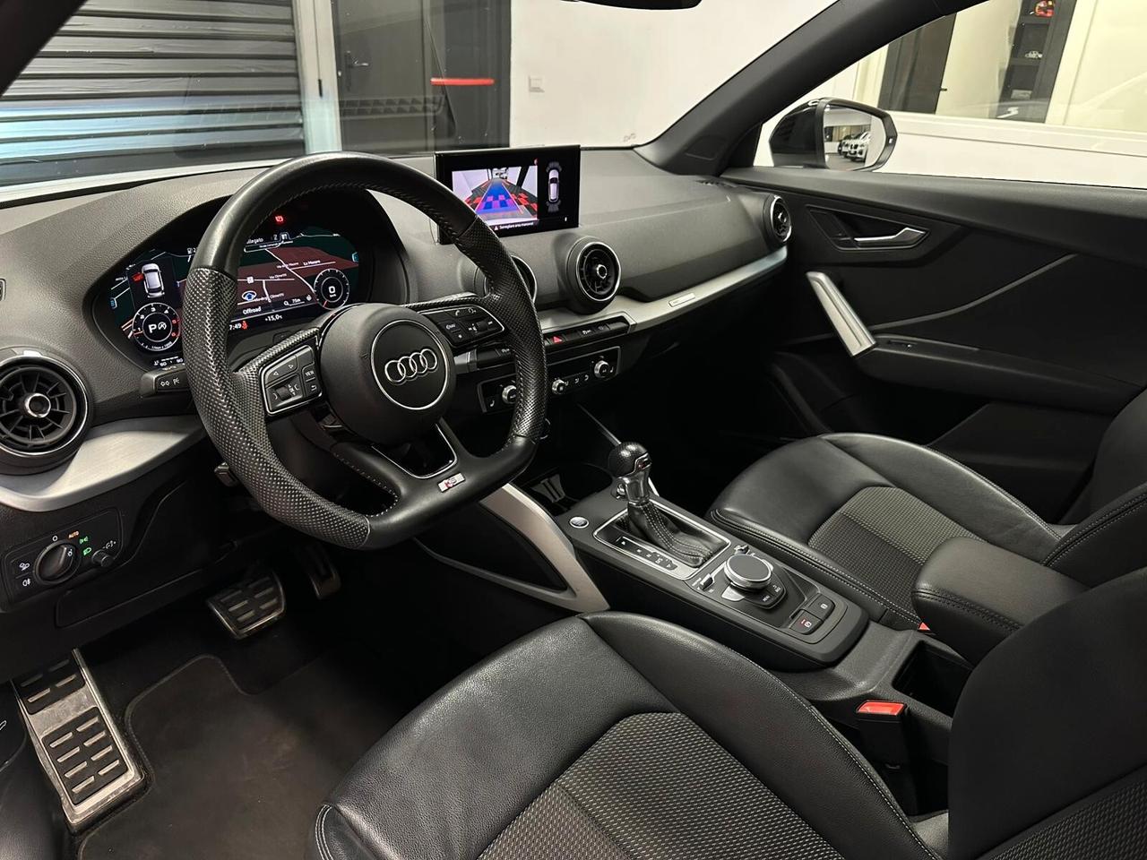 Audi Q2 Identity Black S-Line Virtual Bang&Olufsen Gancio