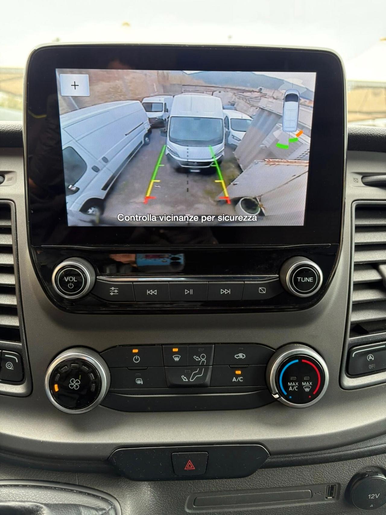 Ford Transit 2.0cc 130CV L3 H3 scaffali