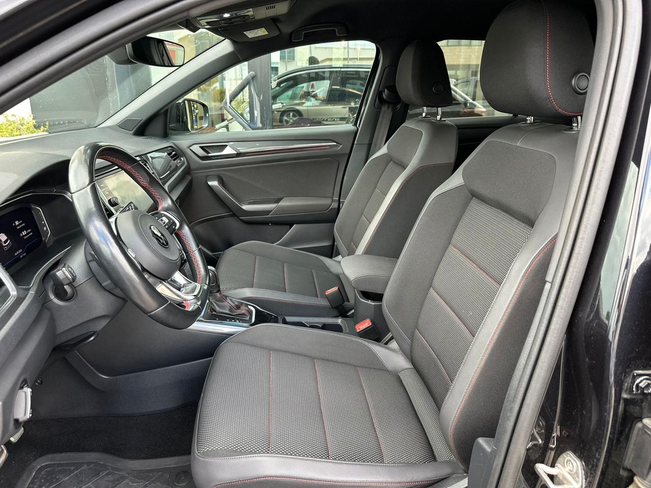 Volkswagen T-Roc 1.5 TSI ACT DSG R-Line