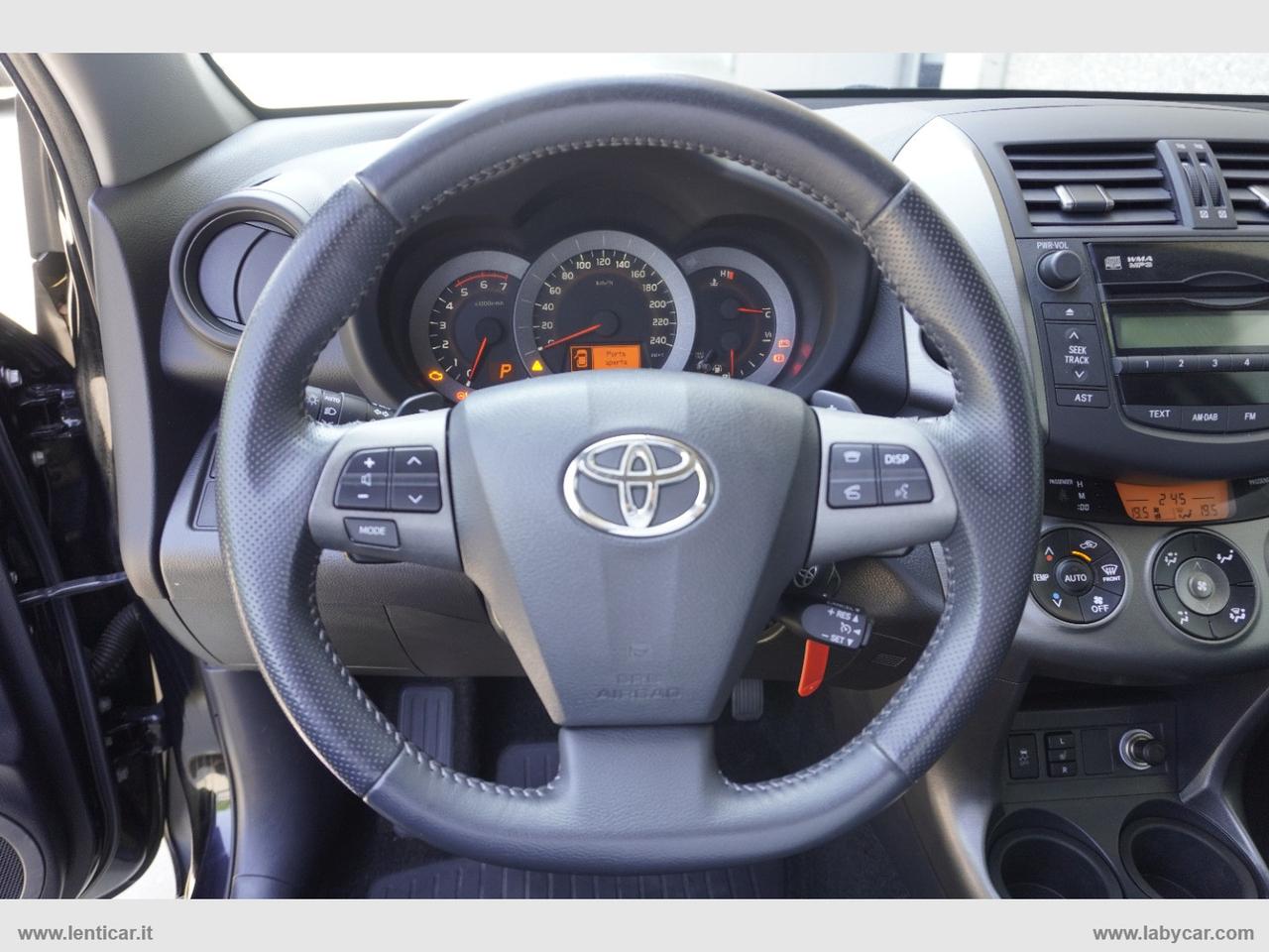 TOYOTA RAV4 Crossover 2.2 D-Cat A/T 150CV Exec.