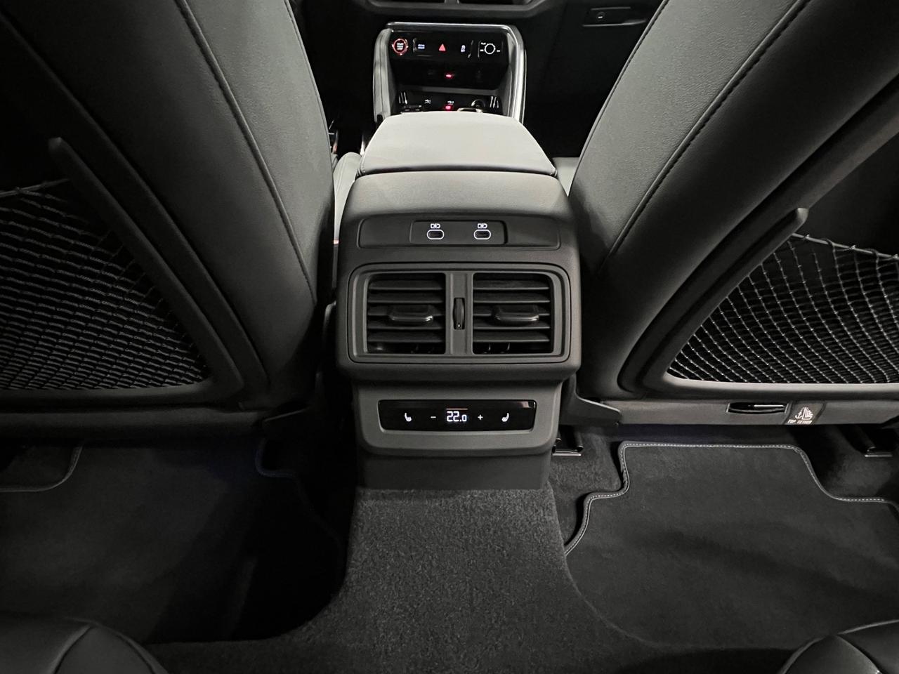 Audi Q5 SPB 40 TDI quattro S tronic Identity Black