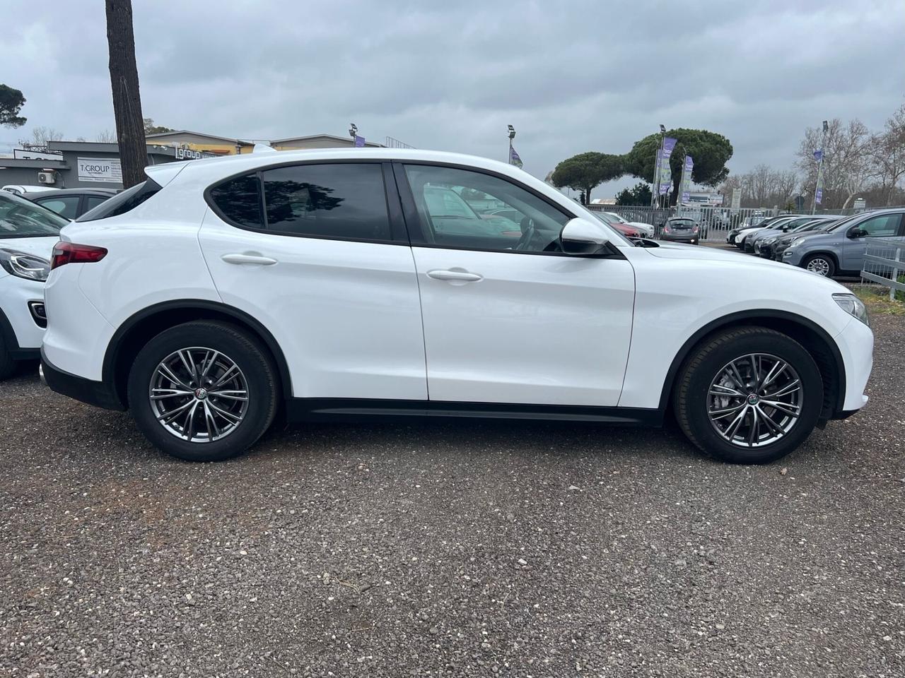 Alfa Romeo Stelvio 2.2 Turbodiesel 150CV AT8 RWD Super