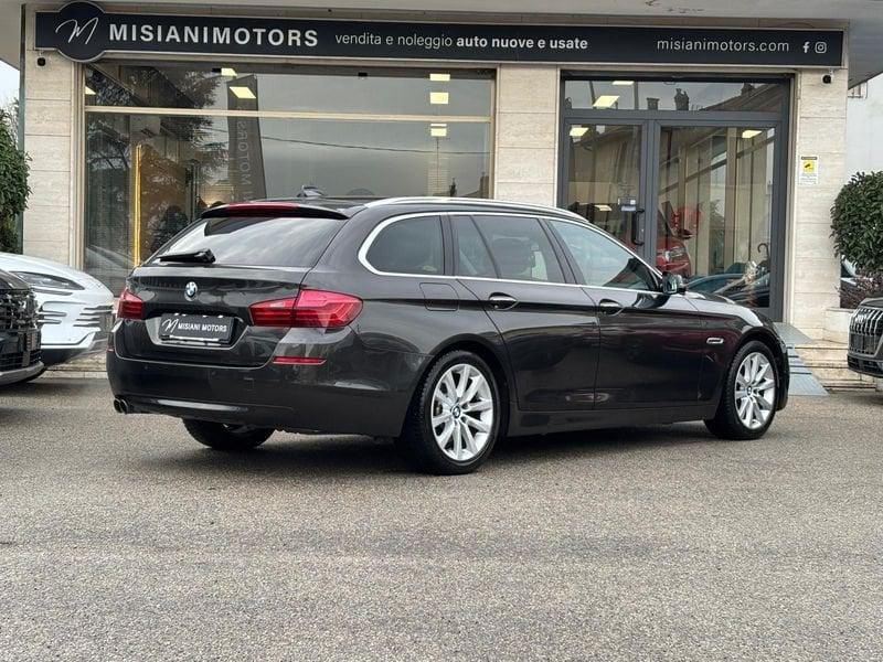BMW Serie 5 520d Luxury Touring aut